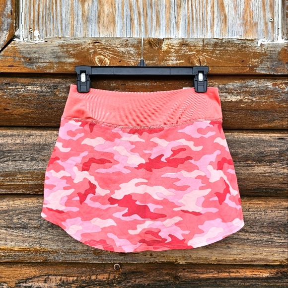 PINK Victoria's Secret Pants - NEW Victoria's Secret PINK Sporty Camo Peach/Coral Skort Skirt Shorts Size Small